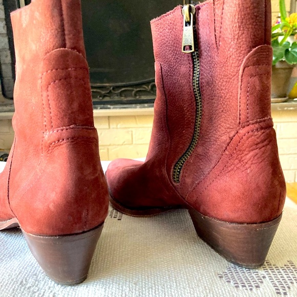 HUDSON of LONDON low cut boots. - Picture 4 of 7